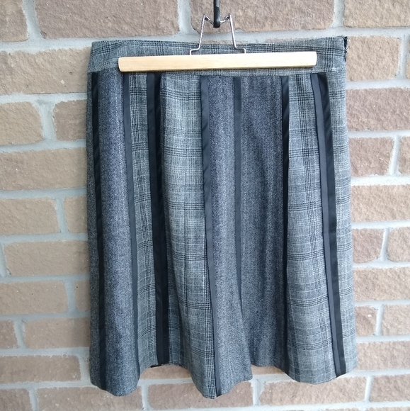 Point zero wool skirt - Picture 3 of 8